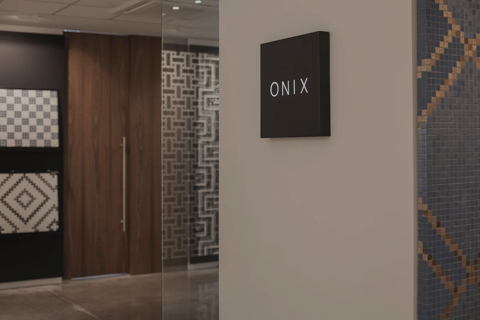 Onix Showroom