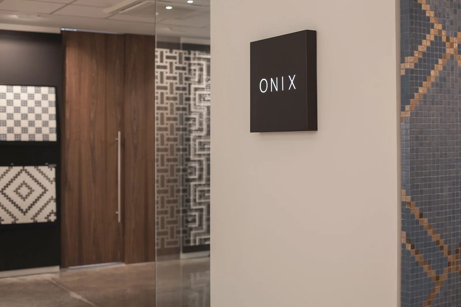 Onix Showroom