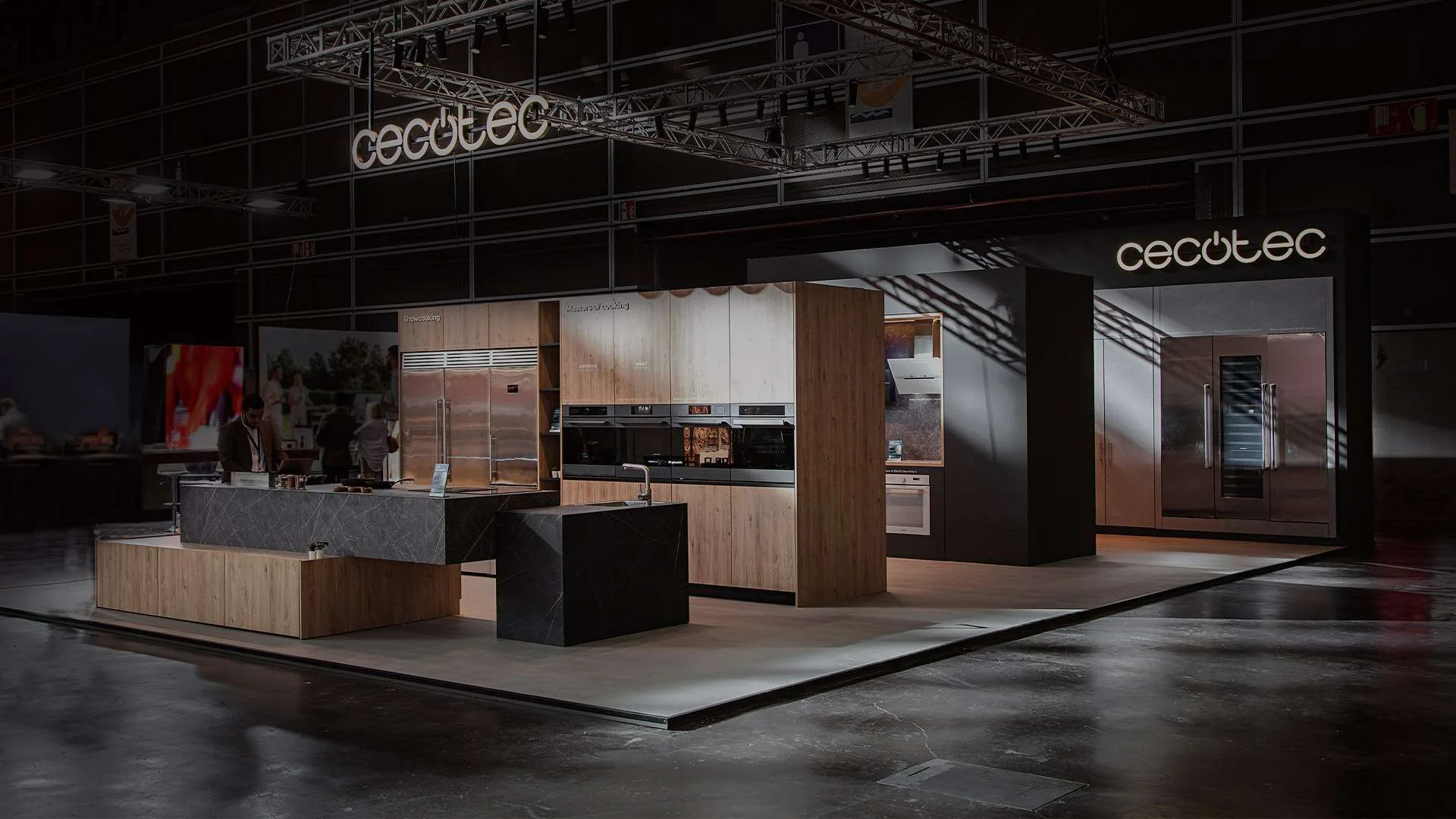 Cecotec