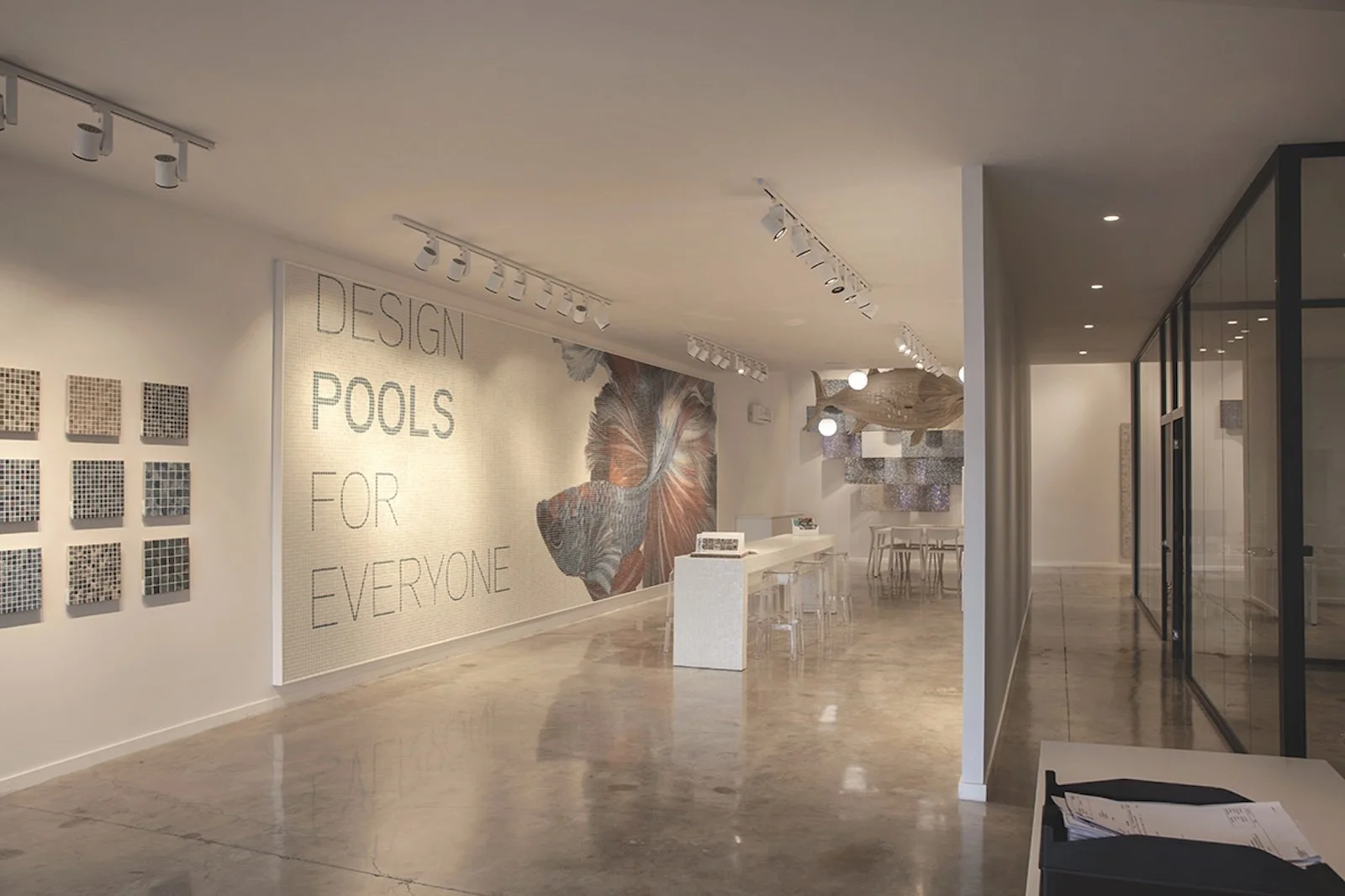 Squamers Showroom · Photo 5
