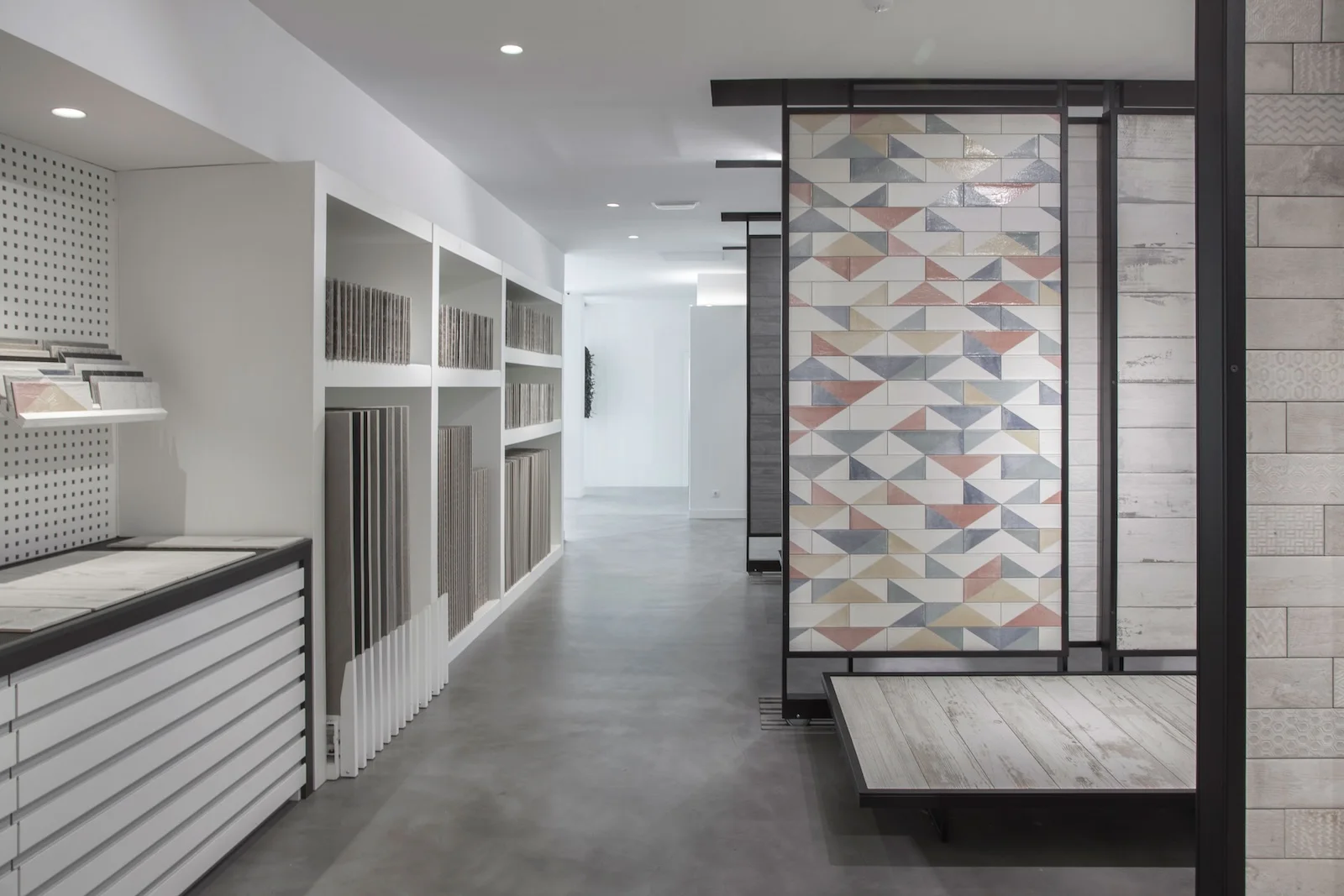 Gayafores Showroom · Photo 8