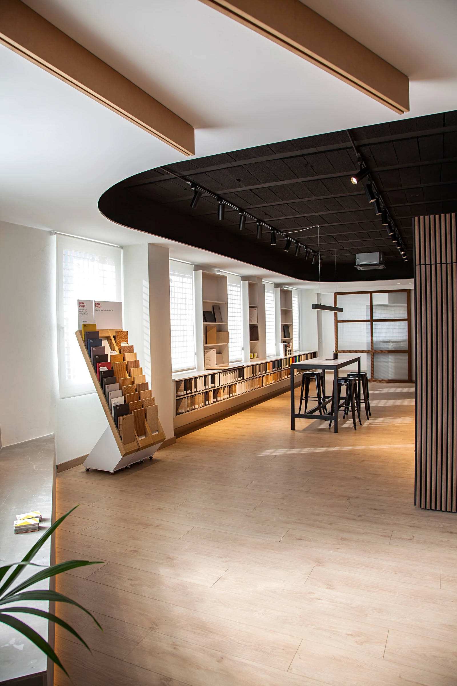 Showroom MDEC · Photo 10