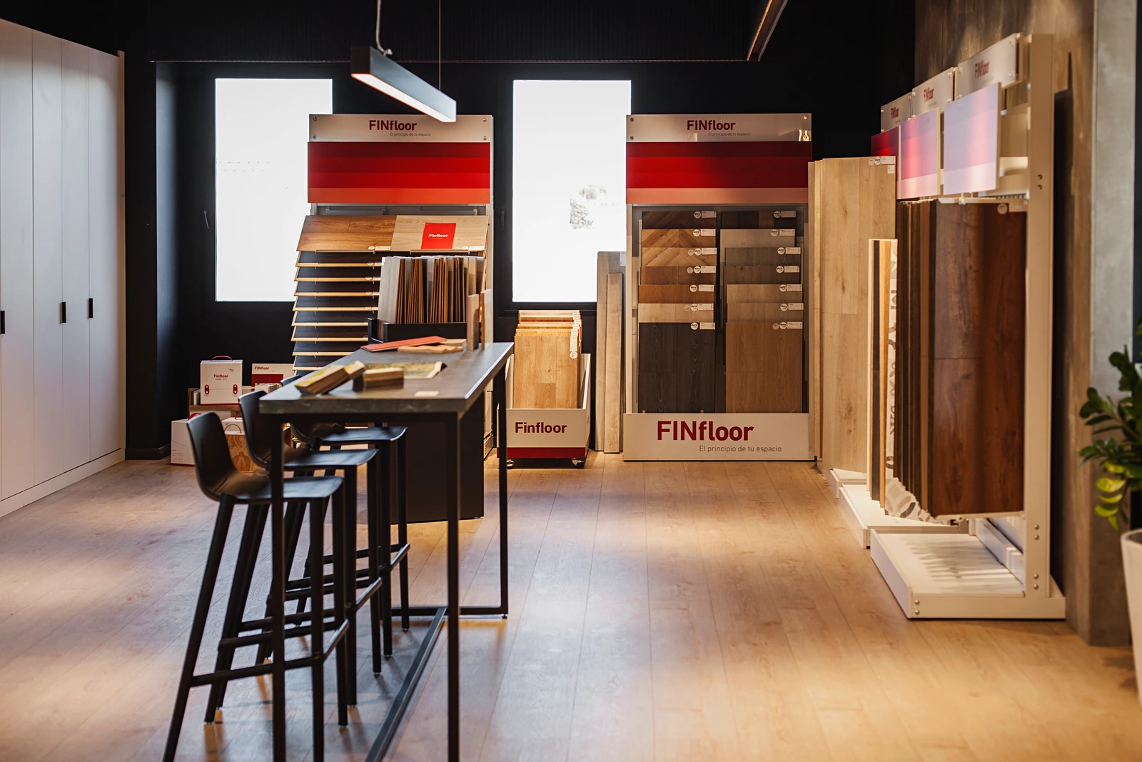 MDEC Showroom · Photo 25