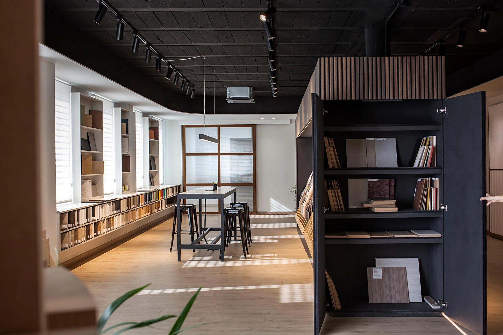 Showroom MDEC · Photo 23