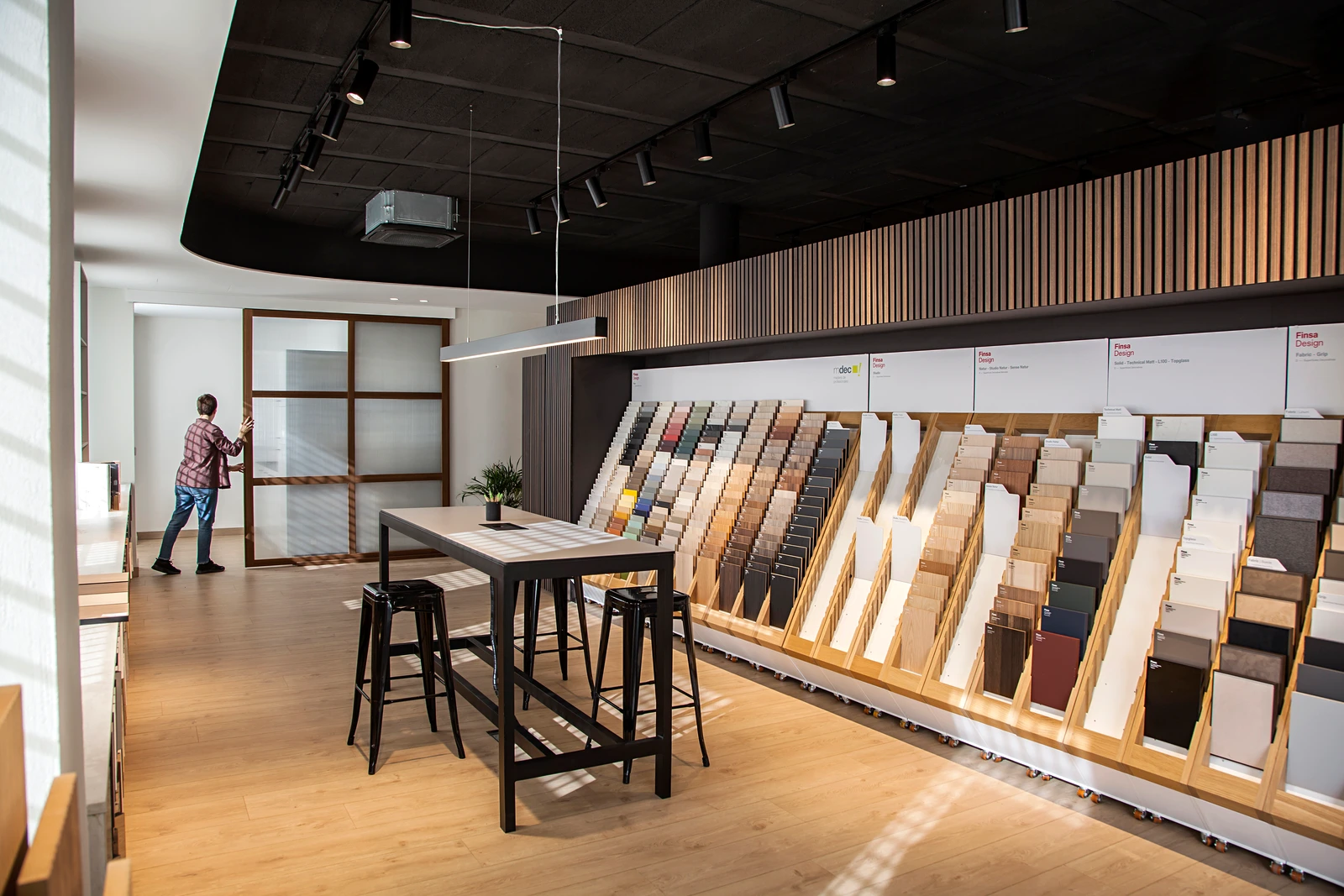 Showroom MDEC · Photo 2